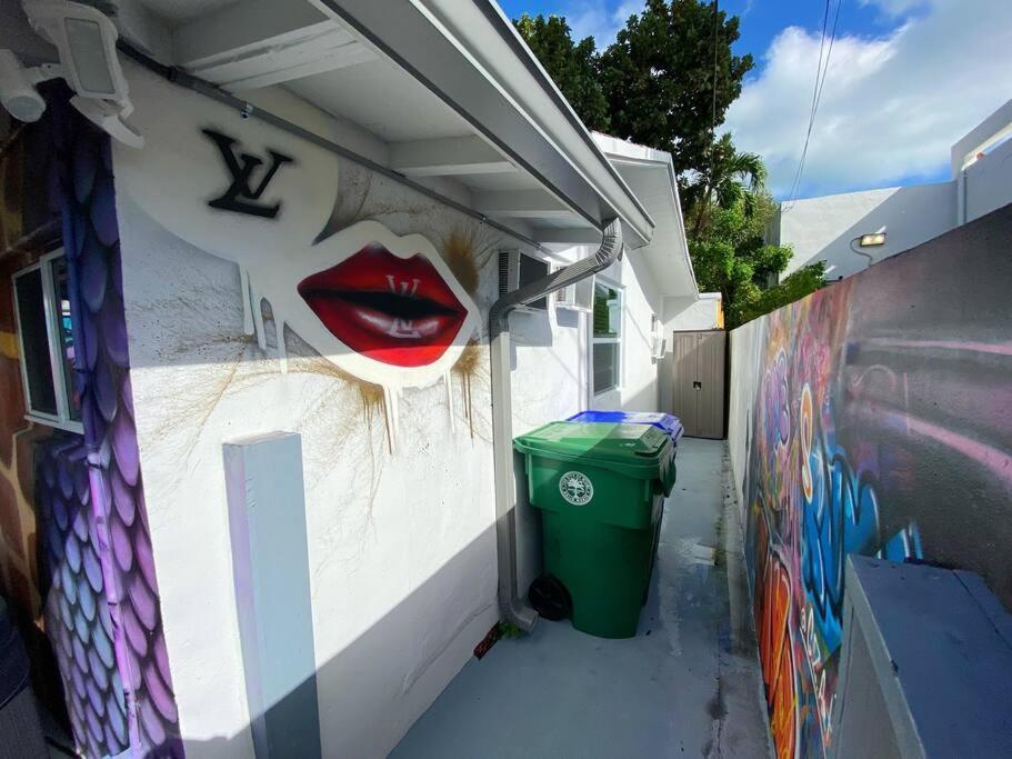 Cozy & Colorful Miami Art Canvas W/Hottub & Murals Экстерьер фото