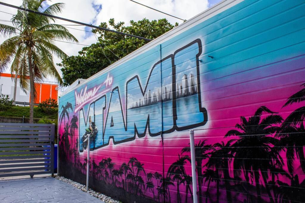 Cozy & Colorful Miami Art Canvas W/Hottub & Murals Экстерьер фото